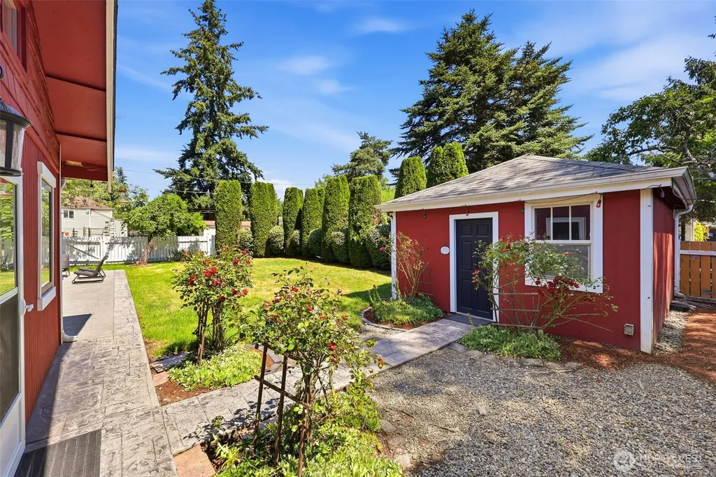 10032 30th Avenue SW Seattle WA 98146