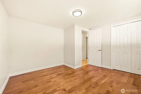10032 30th Avenue SW Seattle WA 98146