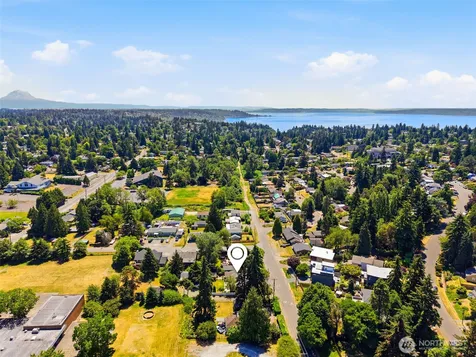 10032 30th Avenue SW Seattle WA 98146