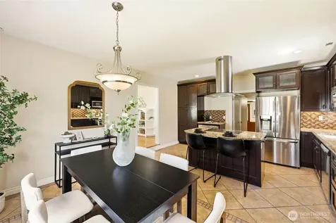 10032 30th Avenue SW Seattle WA 98146