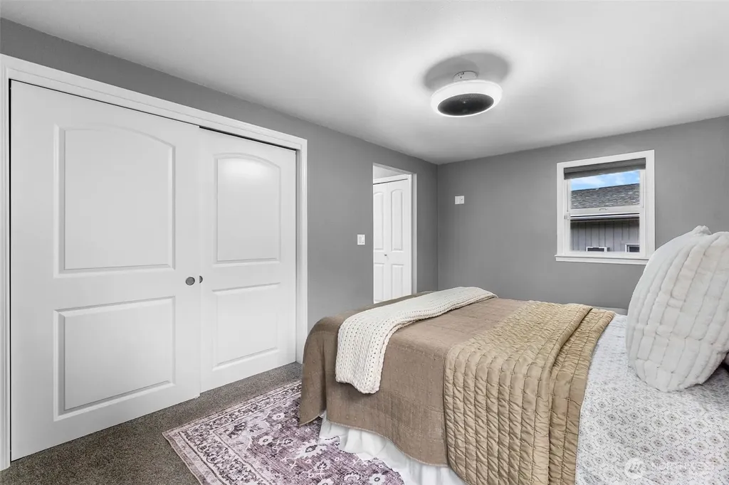 1033 Summit Lake Circle NW Olympia WA 98502