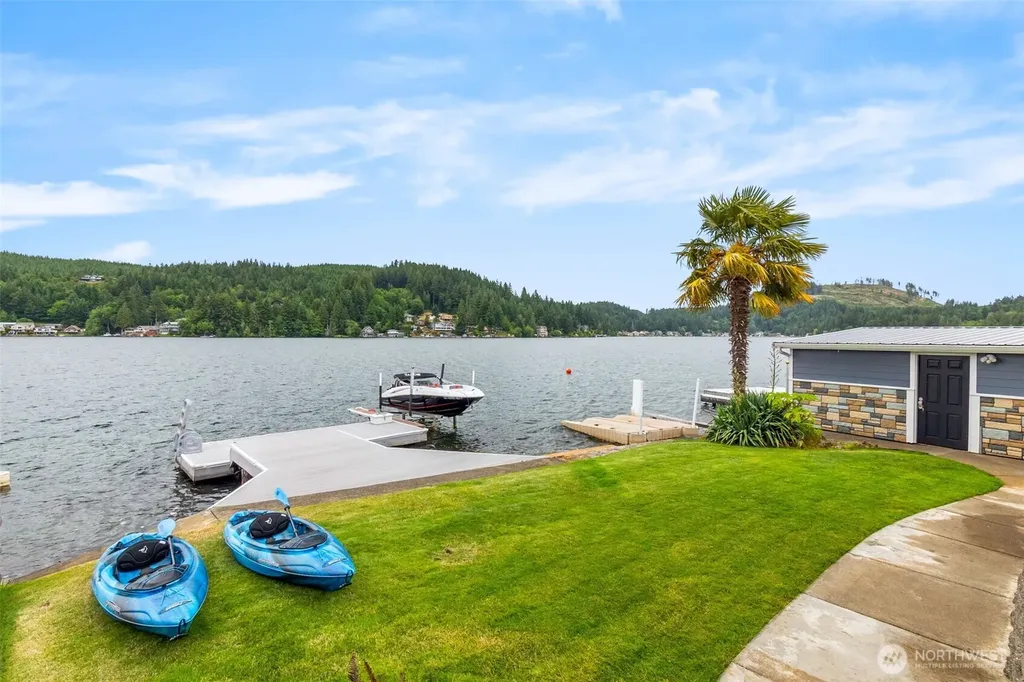 1033 Summit Lake Circle NW Olympia WA 98502