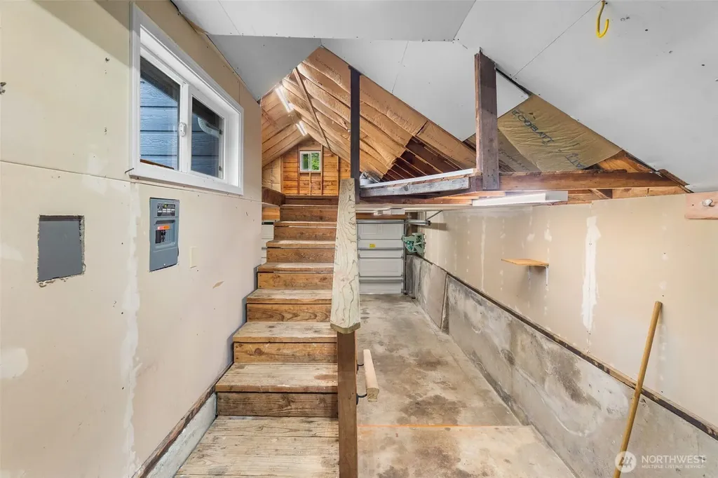 1033 Summit Lake Circle NW Olympia WA 98502