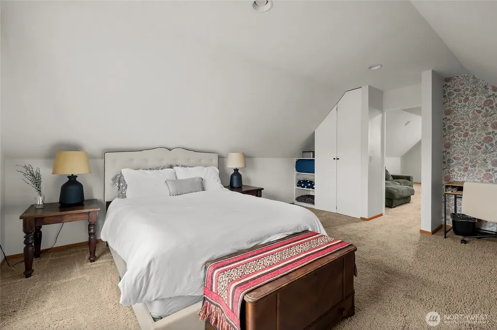 1767 SW Waterside Court Oak Harbor WA 98277