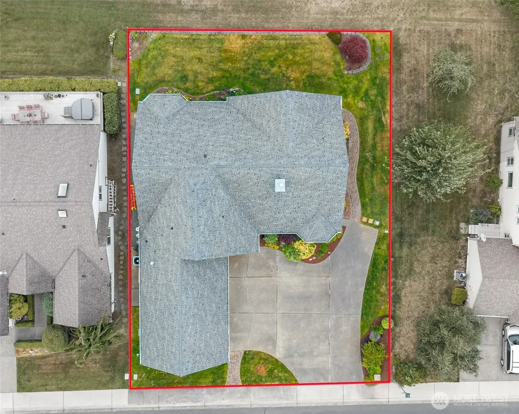 1767 SW Waterside Court Oak Harbor WA 98277