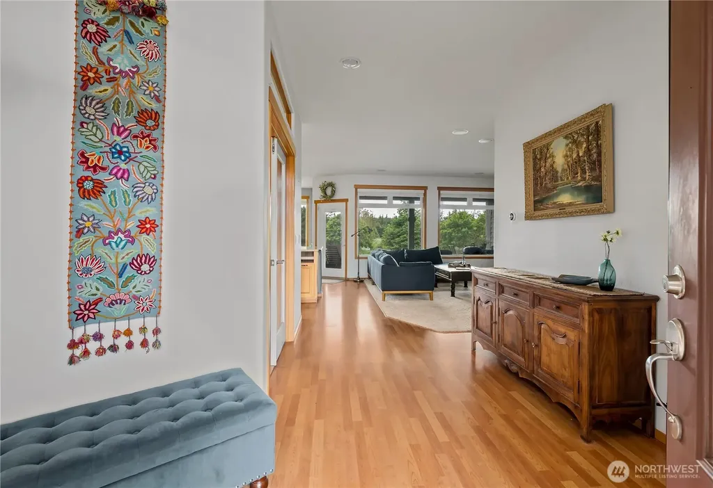 1767 SW Waterside Court Oak Harbor WA 98277