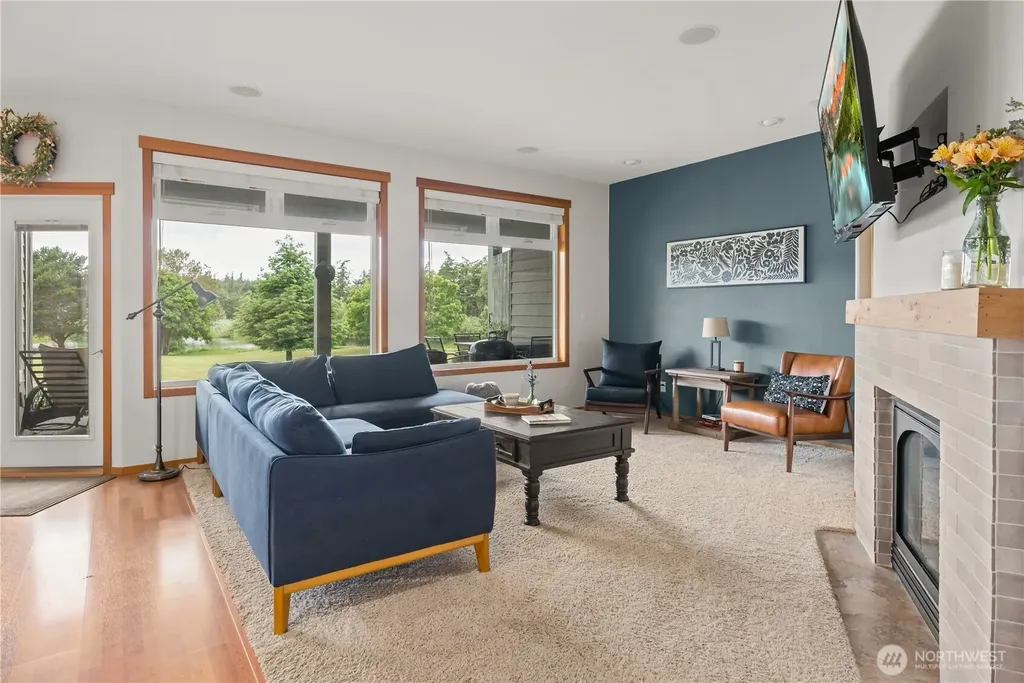 1767 SW Waterside Court Oak Harbor WA 98277
