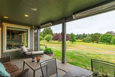 1767 SW Waterside Court Oak Harbor WA 98277