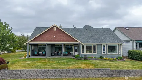 1767 SW Waterside Court Oak Harbor WA 98277