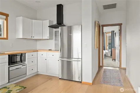 1767 SW Waterside Court Oak Harbor WA 98277