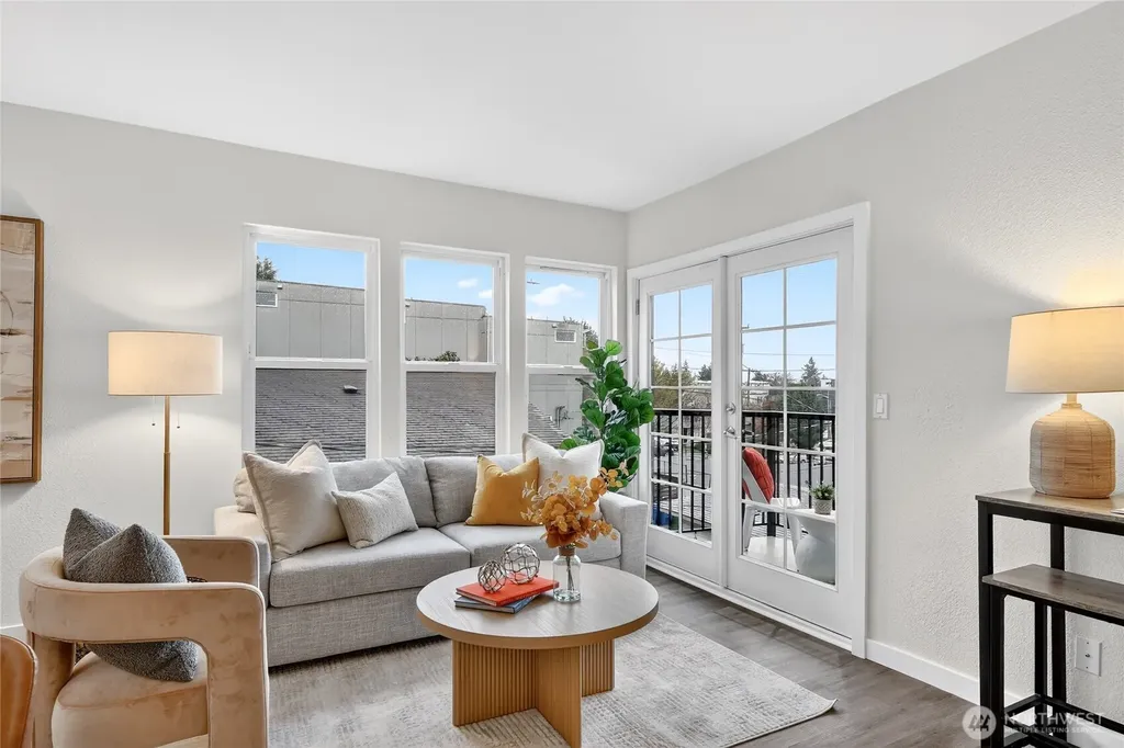 6547 42nd Avenue SW Seattle WA 98136