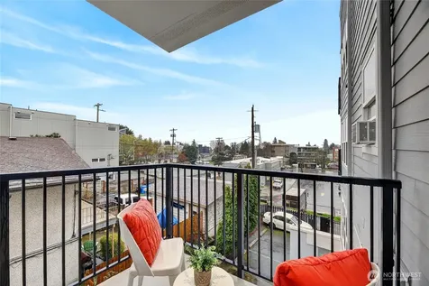 6547 42nd Avenue SW Seattle WA 98136
