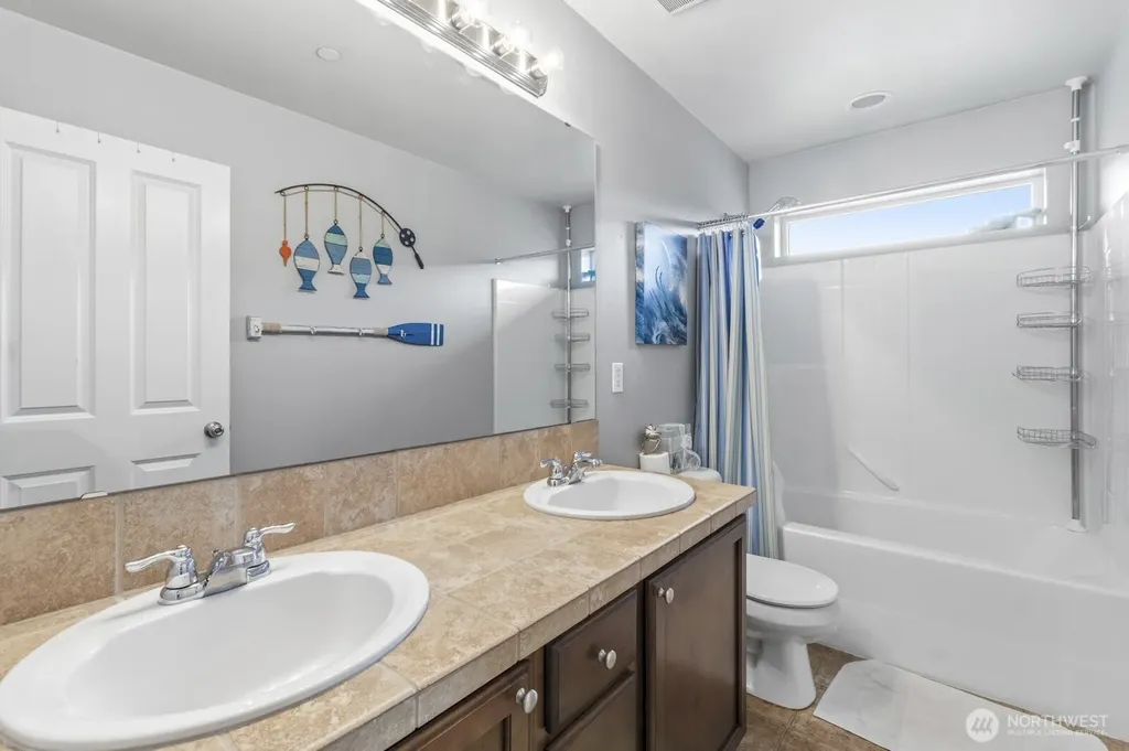 1822 Miller Drive Dupont WA 98327