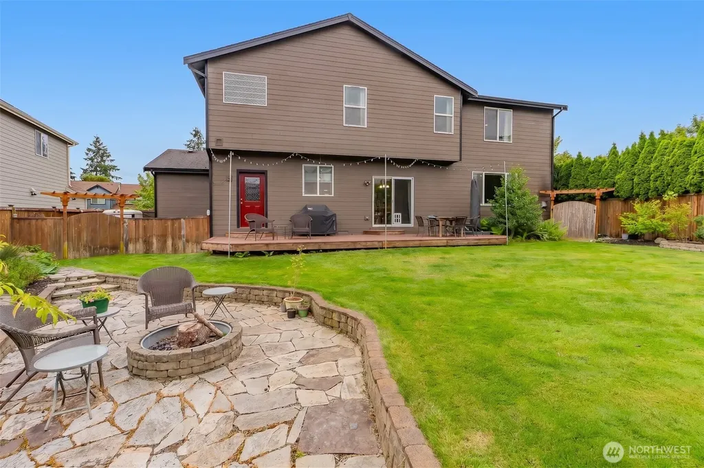 1822 Miller Drive Dupont WA 98327