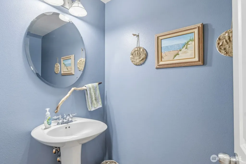 1822 Miller Drive Dupont WA 98327