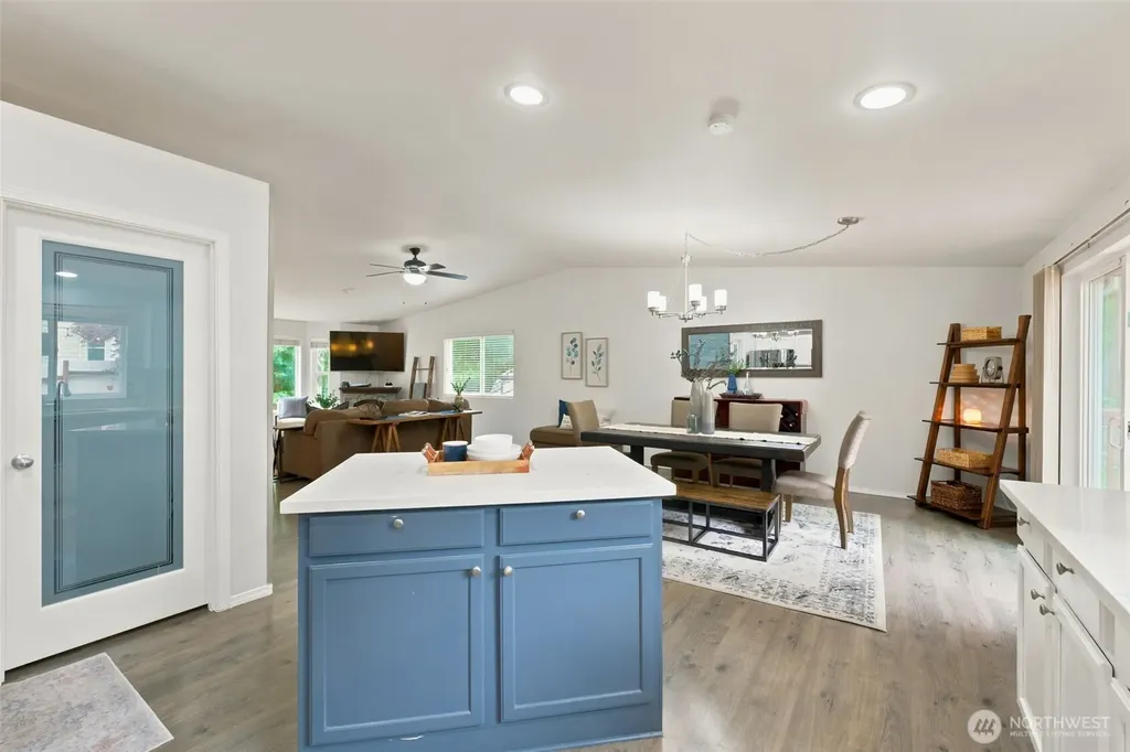 114 Madrona Drive NW Gig Harbor WA 98335