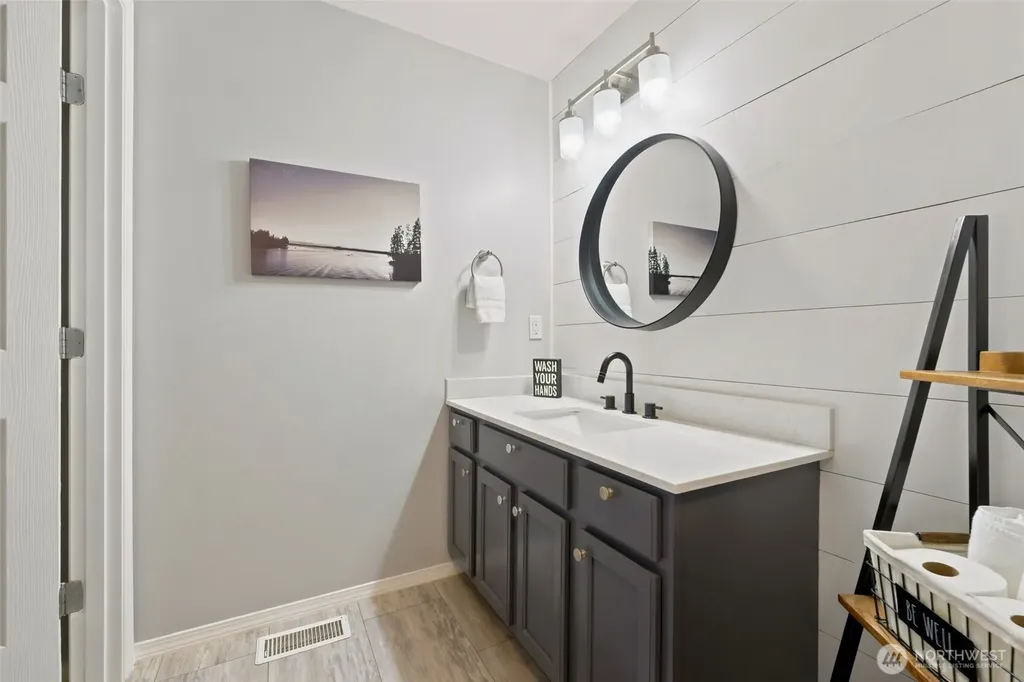 114 Madrona Drive NW Gig Harbor WA 98335