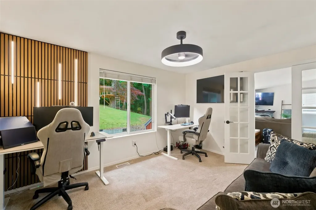114 Madrona Drive NW Gig Harbor WA 98335