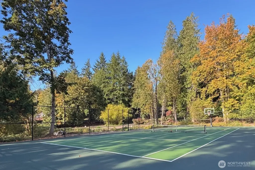 114 Madrona Drive NW Gig Harbor WA 98335