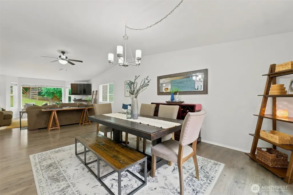 114 Madrona Drive NW Gig Harbor WA 98335