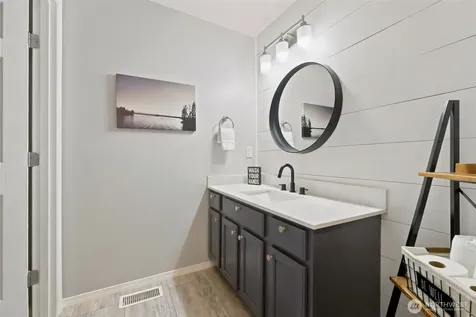 114 Madrona Drive NW Gig Harbor WA 98335