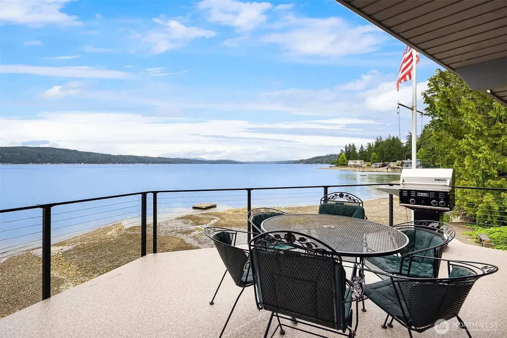14761 E State Route 106 Belfair WA 98528