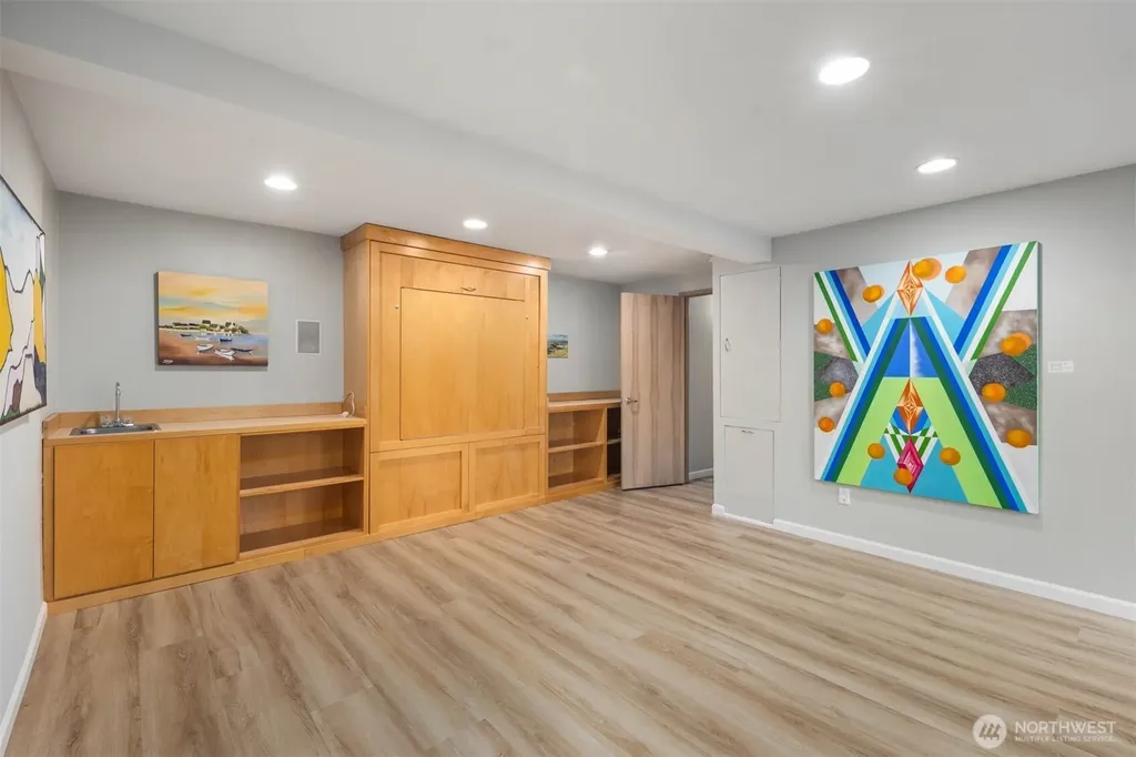 6021 158th Place NE Redmond WA 98052