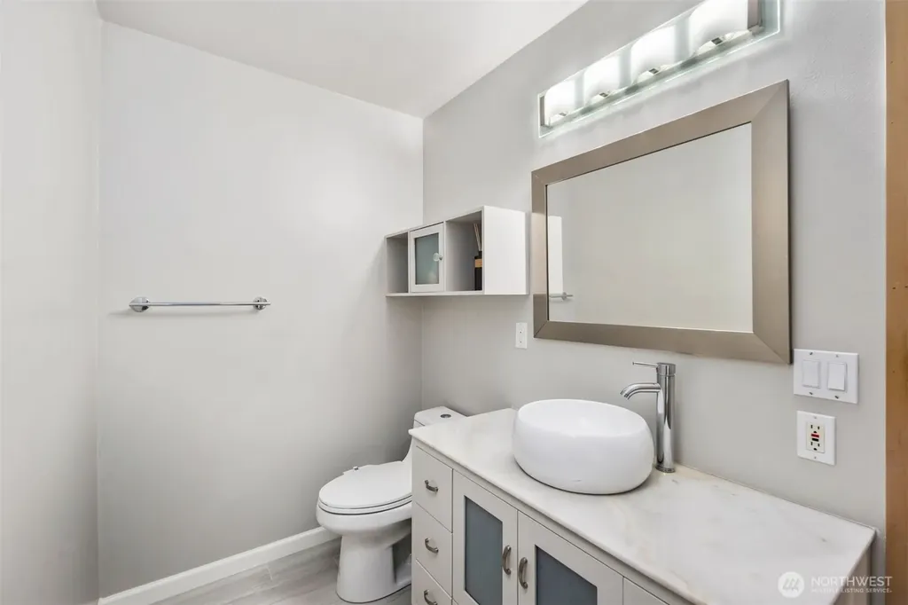6021 158th Place NE Redmond WA 98052