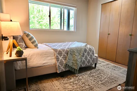 6021 158th Place NE Redmond WA 98052