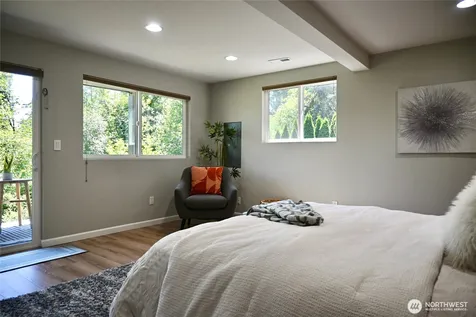 6021 158th Place NE Redmond WA 98052