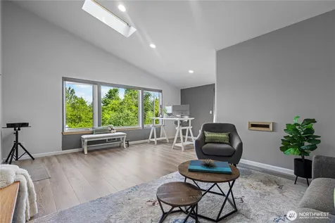 6021 158th Place NE Redmond WA 98052