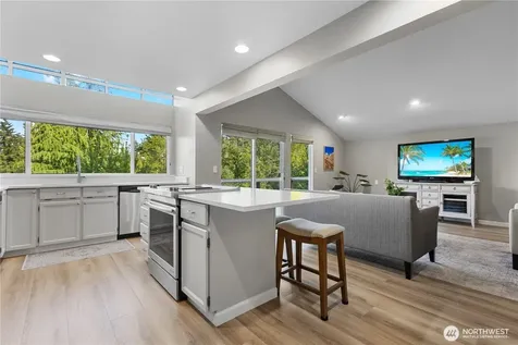 6021 158th Place NE Redmond WA 98052