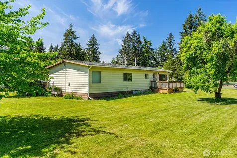 10739 128th Avenue SE Rainier WA 98576