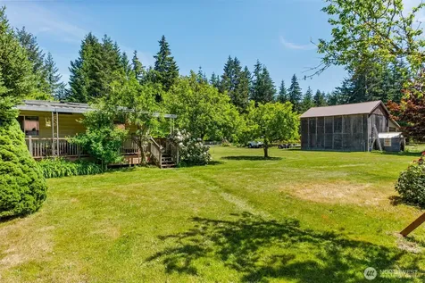 10739 128th Avenue SE Rainier WA 98576