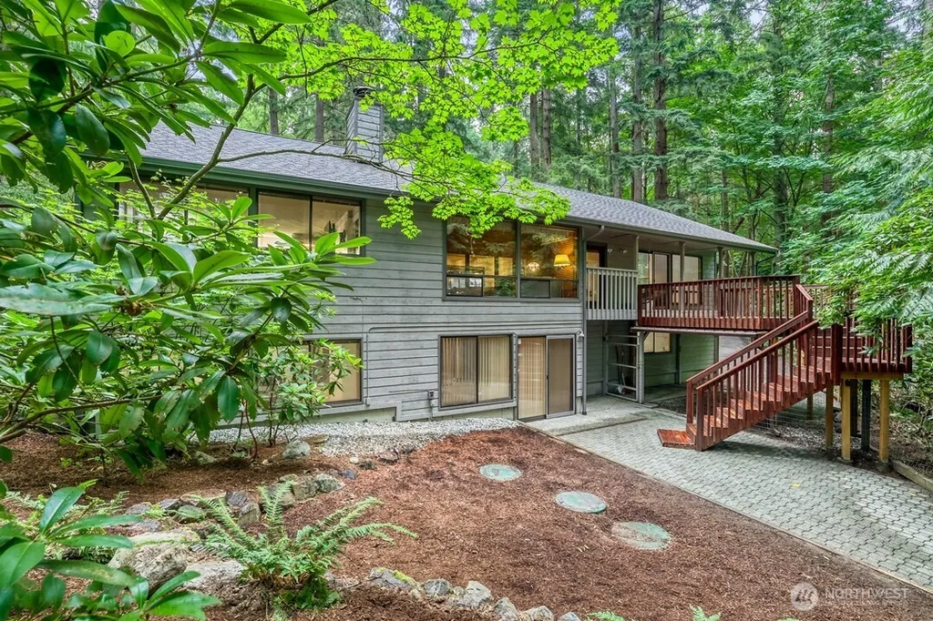 17419 151st Avenue NE Woodinville WA 98072