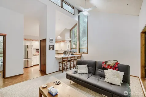 17419 151st Avenue NE Woodinville WA 98072