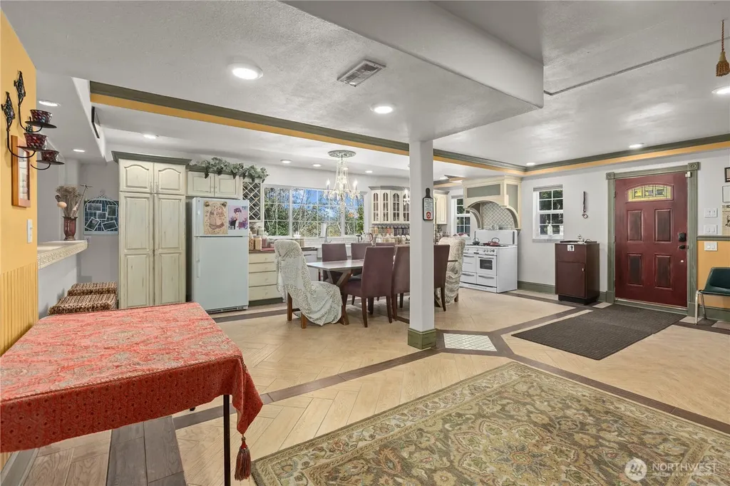 802 Milton Way Milton WA 98354