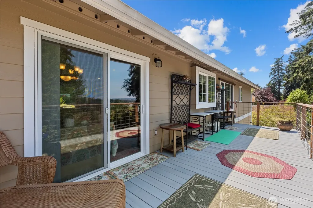 802 Milton Way Milton WA 98354