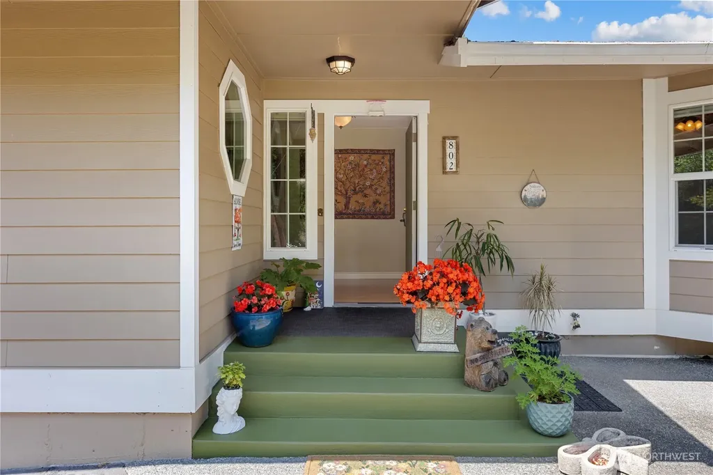 802 Milton Way Milton WA 98354