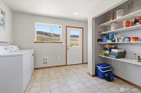 44495 Sr 174 N Grand Coulee WA 99133