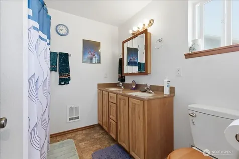 44495 Sr 174 N Grand Coulee WA 99133