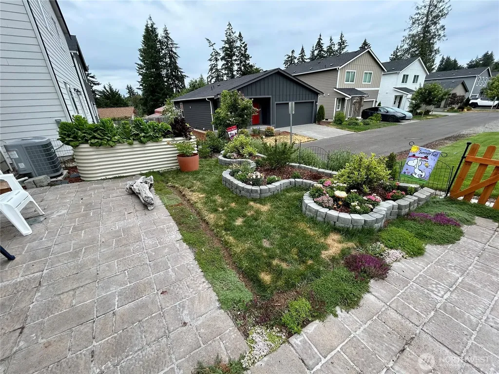 1275 Etna Place SE Port Orchard WA 98366