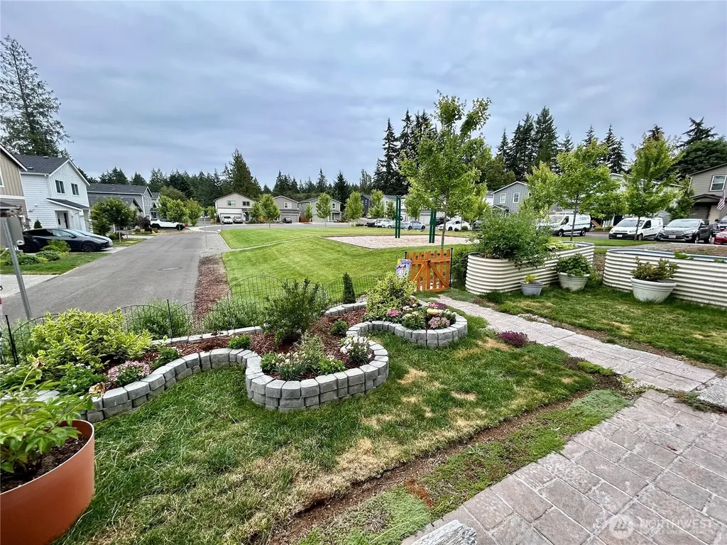 1275 Etna Place SE Port Orchard WA 98366