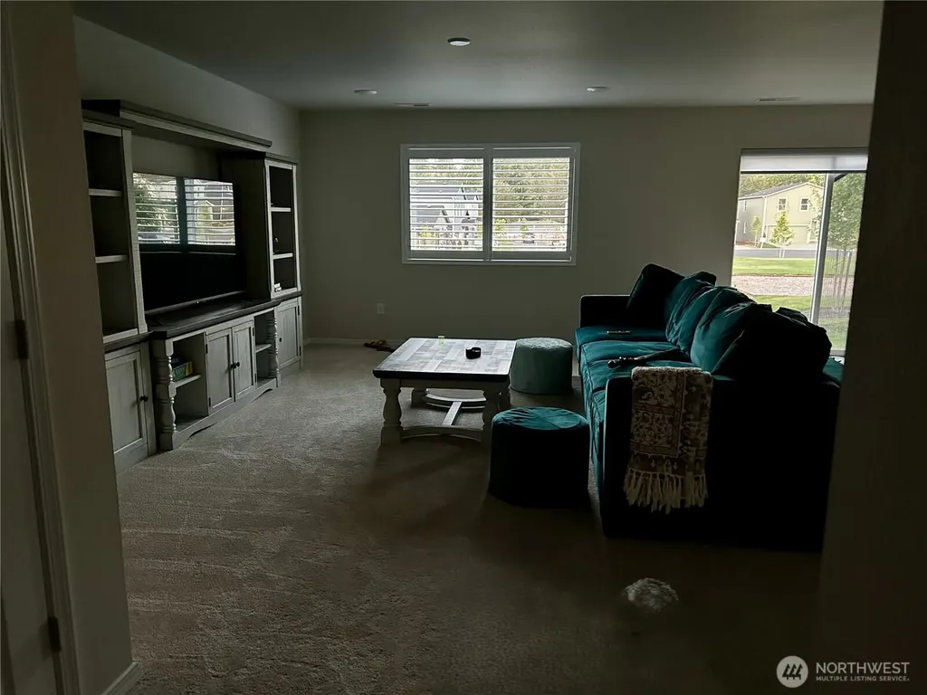 1275 Etna Place SE Port Orchard WA 98366
