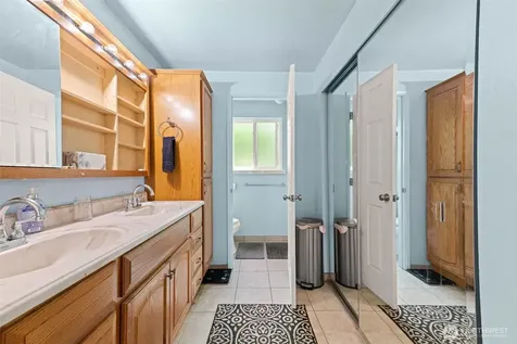 7237 Ridgemont Drive SE Olympia WA 98513