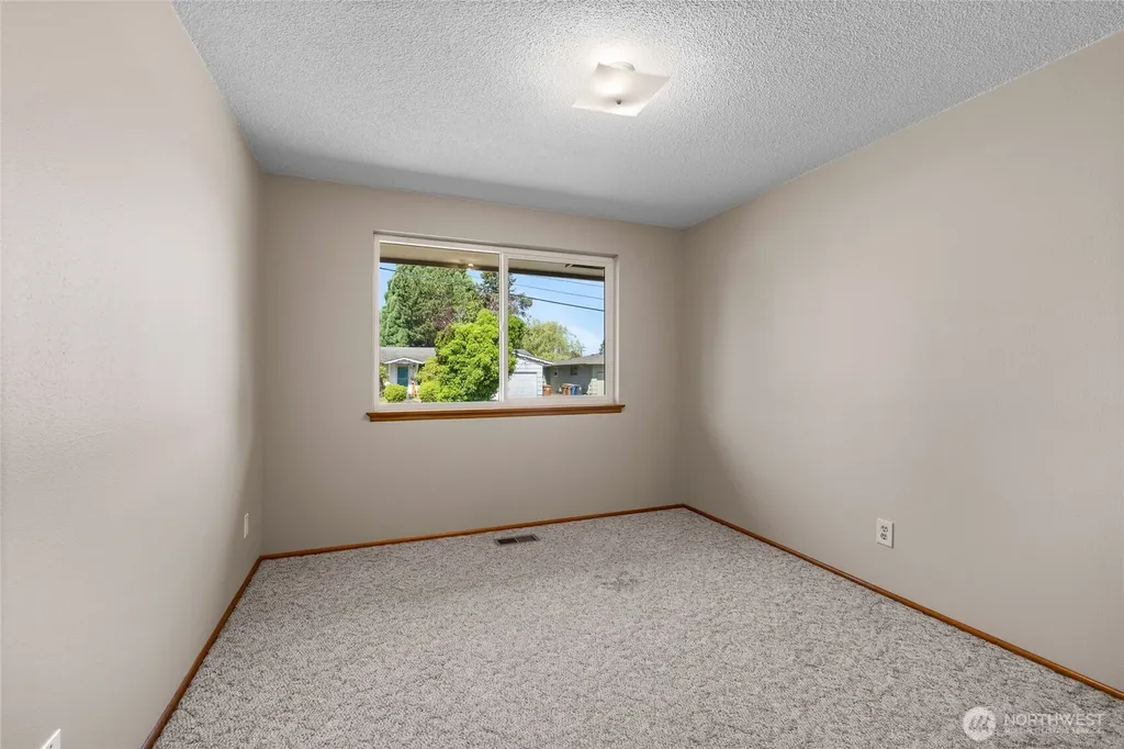7307 S Alaska Street Tacoma WA 98408