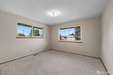 7307 S Alaska Street Tacoma WA 98408