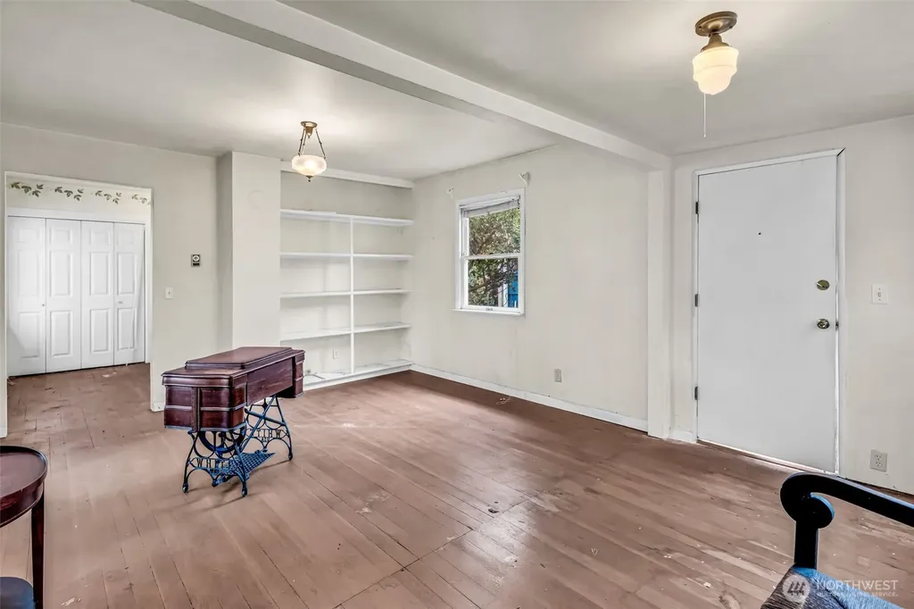 831 NW 52nd Street Seattle WA 98107