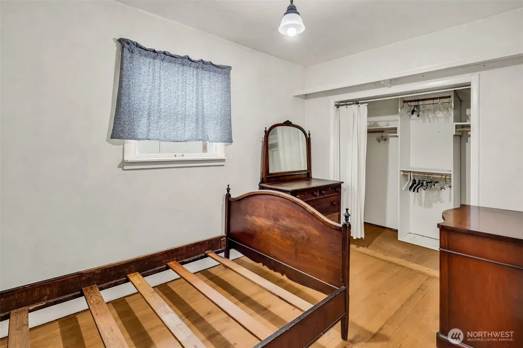 831 NW 52nd Street Seattle WA 98107