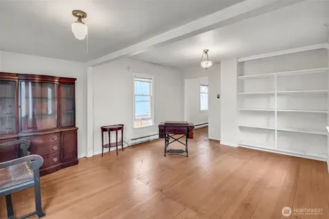 831 NW 52nd Street Seattle WA 98107